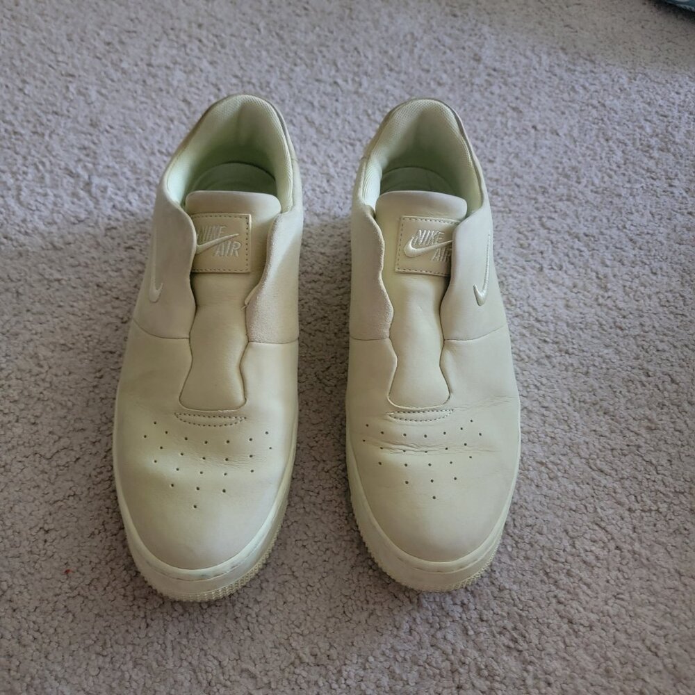 AF1 - Picture 4 of 5